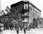 Коммерческий институт на Бибиковском бульваре, Киев